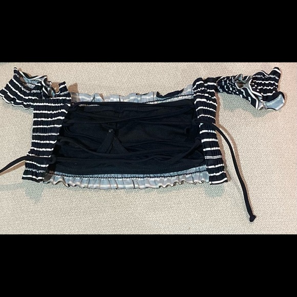 Target Off The Shoulder Bikini - Picture 4 of 7